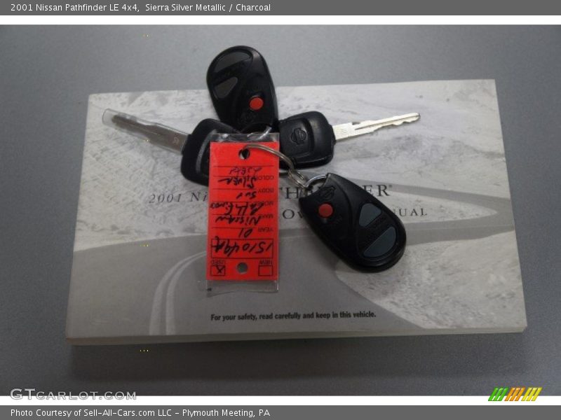 Keys of 2001 Pathfinder LE 4x4