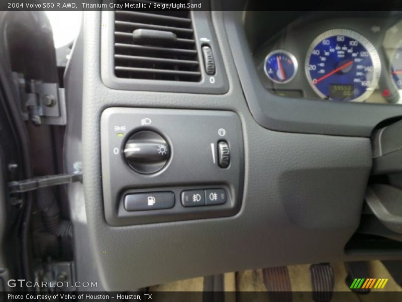 Titanium Gray Metallic / Beige/Light Sand 2004 Volvo S60 R AWD
