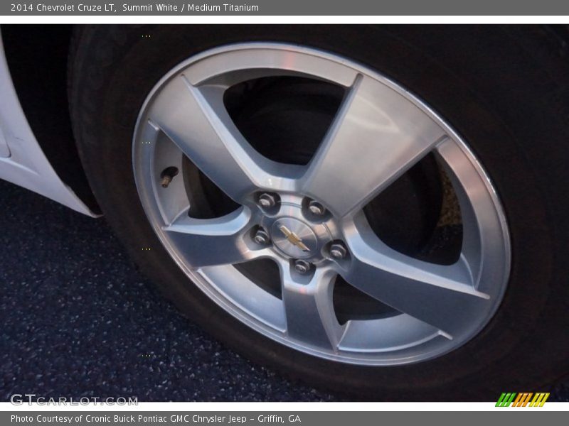 Summit White / Medium Titanium 2014 Chevrolet Cruze LT
