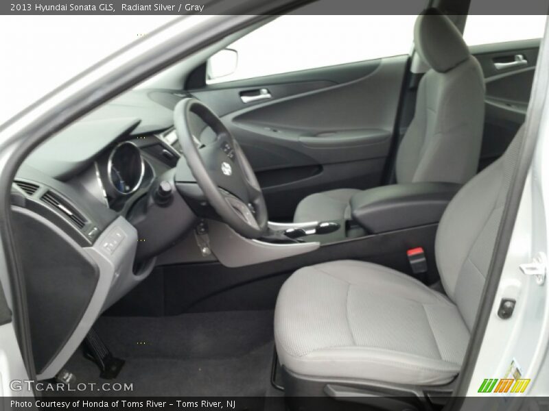 Radiant Silver / Gray 2013 Hyundai Sonata GLS