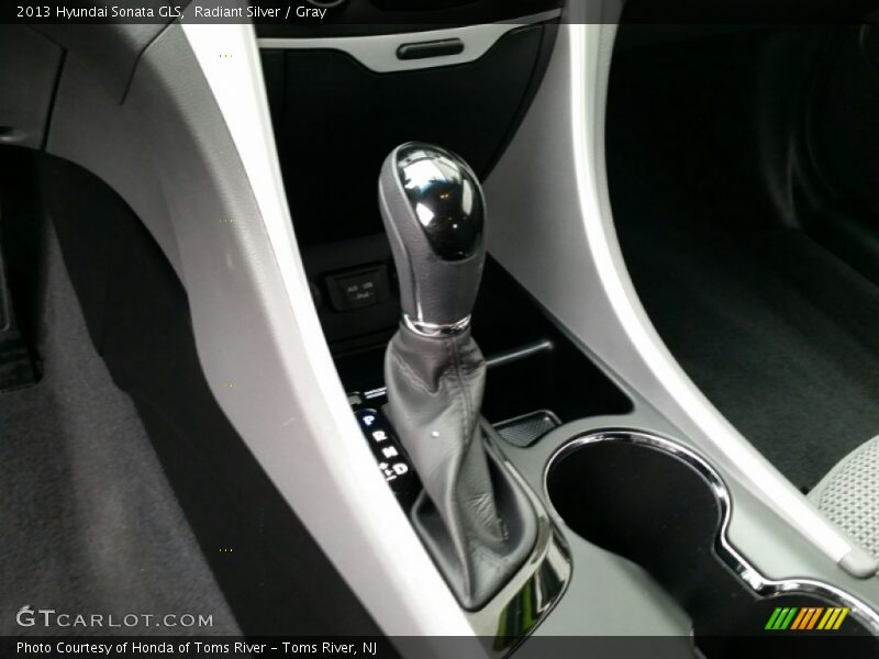 Radiant Silver / Gray 2013 Hyundai Sonata GLS