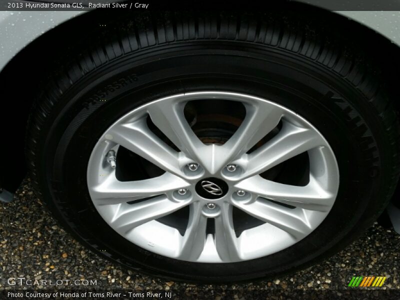 Radiant Silver / Gray 2013 Hyundai Sonata GLS