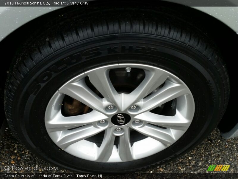 Radiant Silver / Gray 2013 Hyundai Sonata GLS