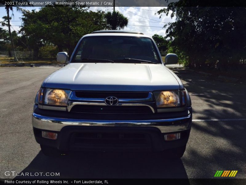 Millennium Silver Metallic / Gray 2001 Toyota 4Runner SR5