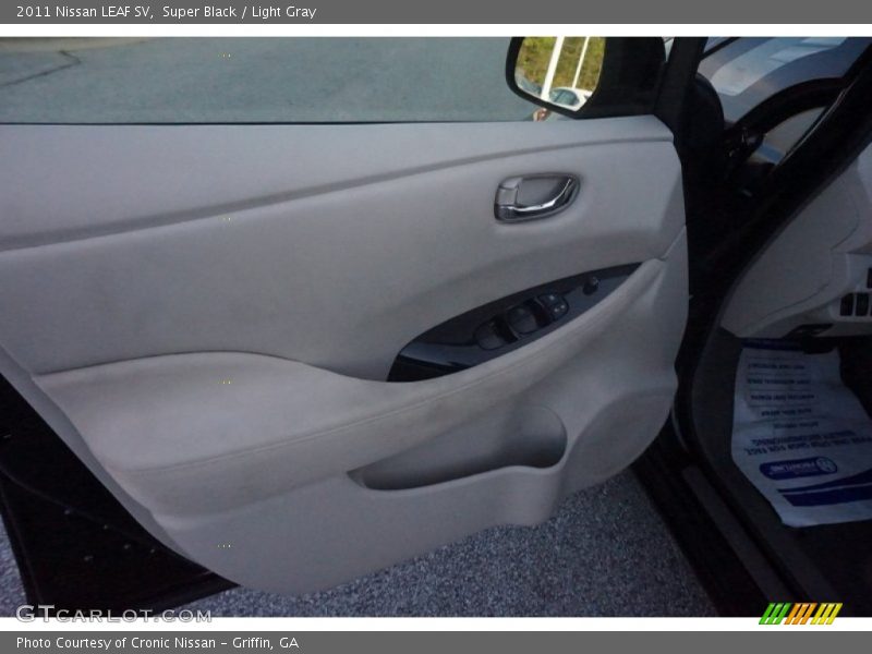 Super Black / Light Gray 2011 Nissan LEAF SV