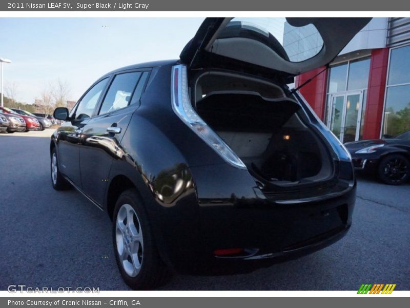 Super Black / Light Gray 2011 Nissan LEAF SV