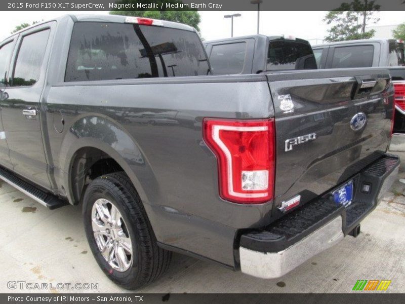 Magnetic Metallic / Medium Earth Gray 2015 Ford F150 XLT SuperCrew