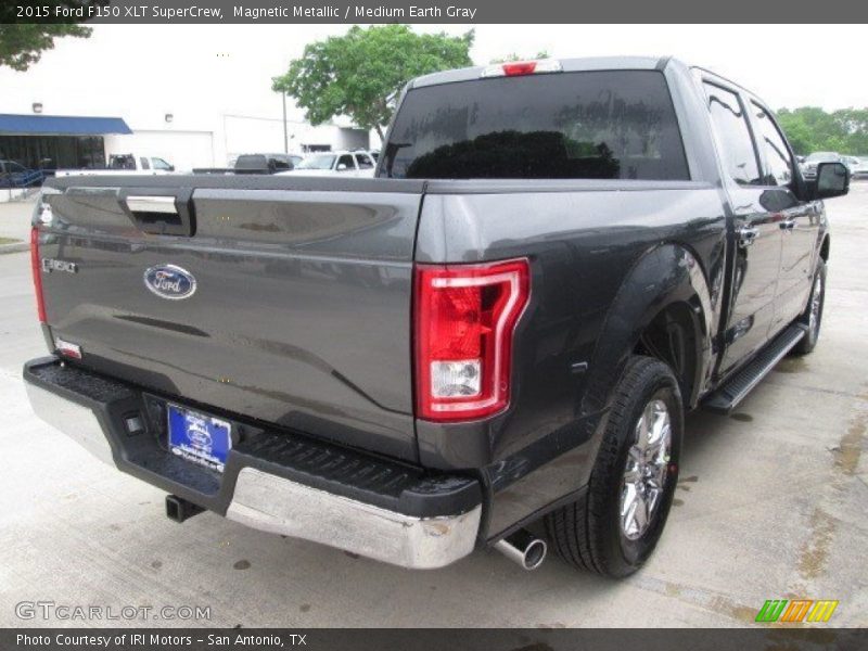 Magnetic Metallic / Medium Earth Gray 2015 Ford F150 XLT SuperCrew