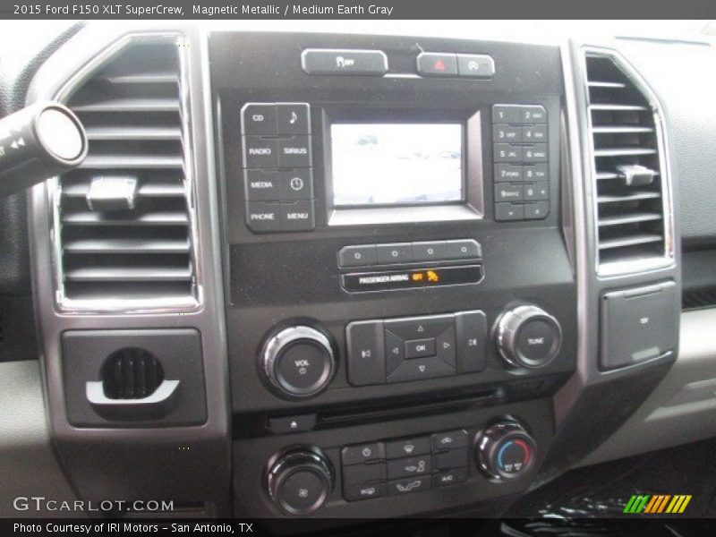 Magnetic Metallic / Medium Earth Gray 2015 Ford F150 XLT SuperCrew