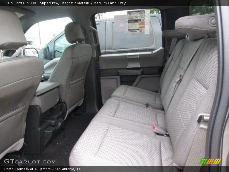 Magnetic Metallic / Medium Earth Gray 2015 Ford F150 XLT SuperCrew
