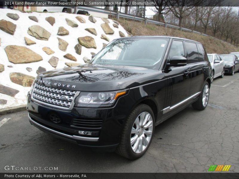 Front 3/4 View of 2014 Range Rover Supercharged L