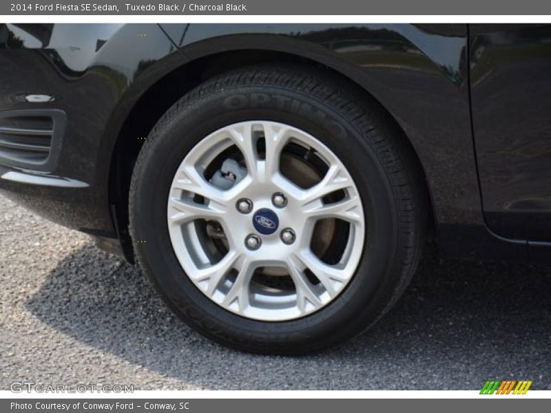 Tuxedo Black / Charcoal Black 2014 Ford Fiesta SE Sedan