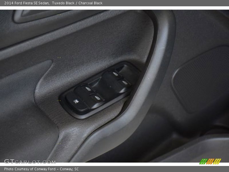 Tuxedo Black / Charcoal Black 2014 Ford Fiesta SE Sedan