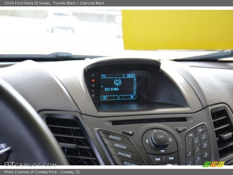 Tuxedo Black / Charcoal Black 2014 Ford Fiesta SE Sedan