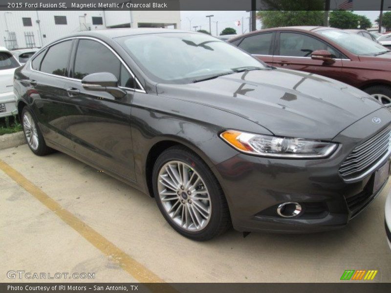 Magnetic Metallic / Charcoal Black 2015 Ford Fusion SE