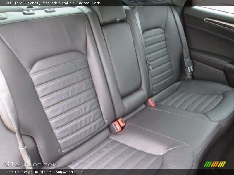 Magnetic Metallic / Charcoal Black 2015 Ford Fusion SE