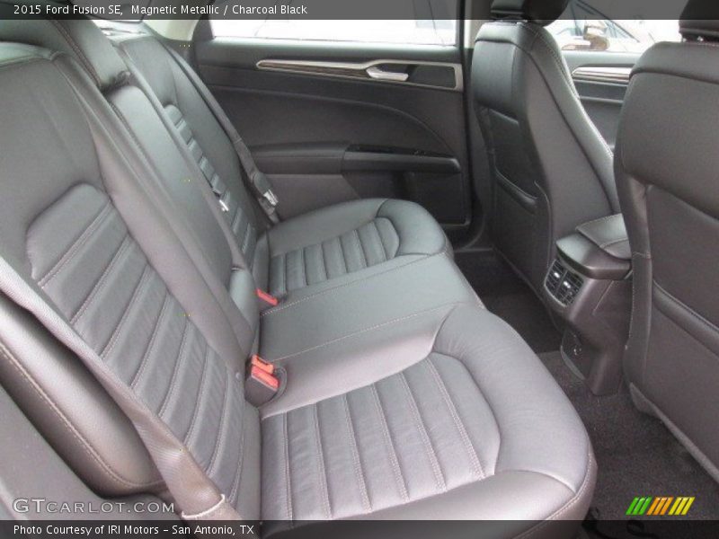 Magnetic Metallic / Charcoal Black 2015 Ford Fusion SE