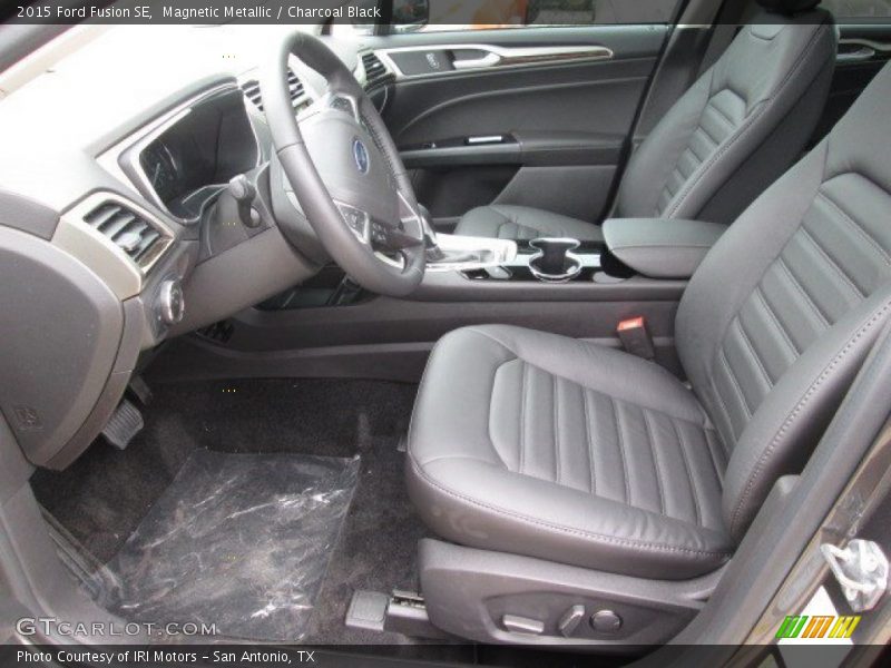 Magnetic Metallic / Charcoal Black 2015 Ford Fusion SE