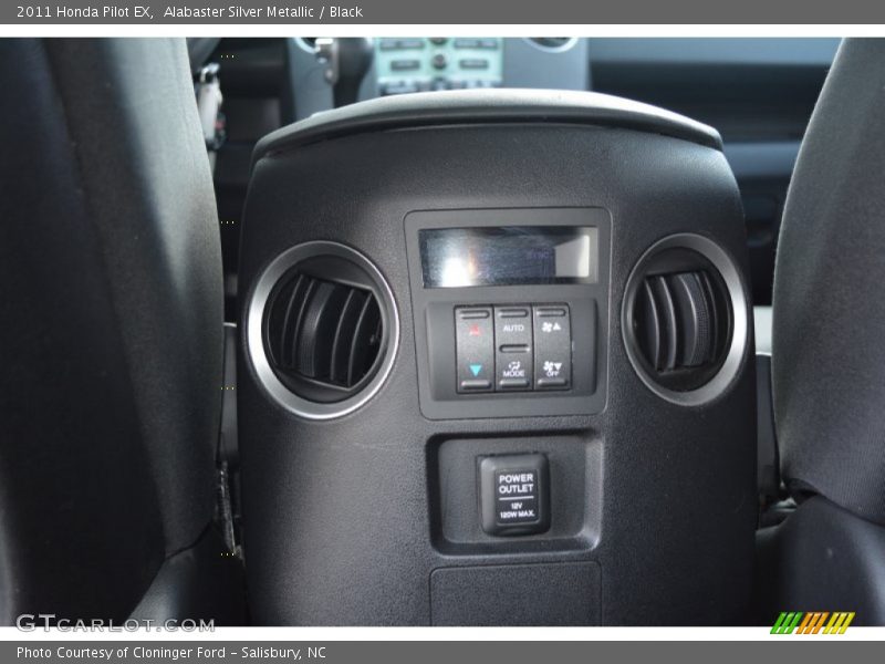 Alabaster Silver Metallic / Black 2011 Honda Pilot EX