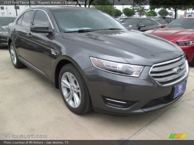 Magnetic Metallic / Charcoal Black 2015 Ford Taurus SEL