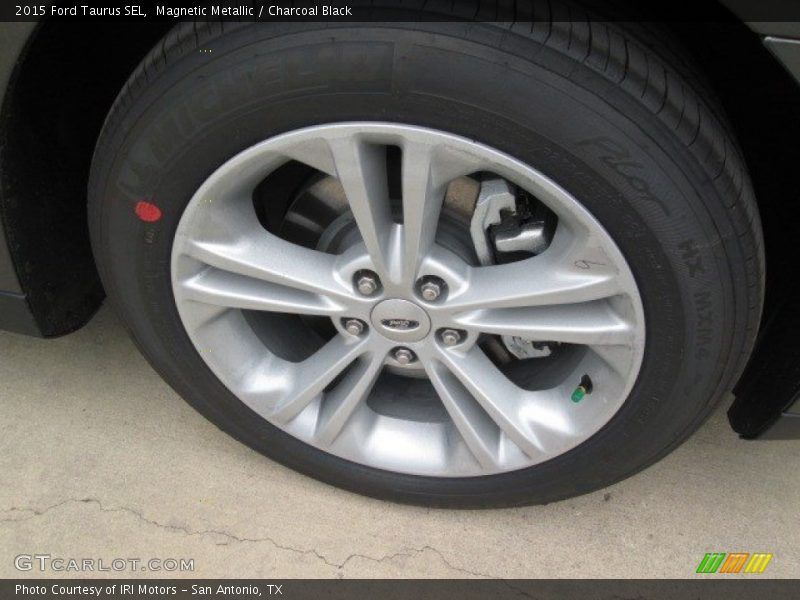Magnetic Metallic / Charcoal Black 2015 Ford Taurus SEL