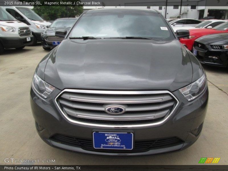Magnetic Metallic / Charcoal Black 2015 Ford Taurus SEL