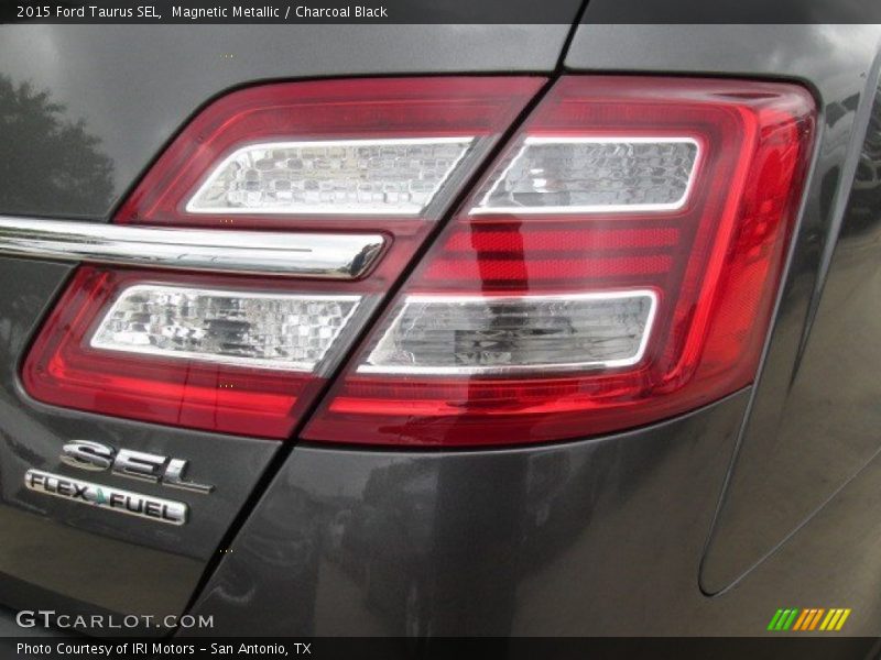 Magnetic Metallic / Charcoal Black 2015 Ford Taurus SEL