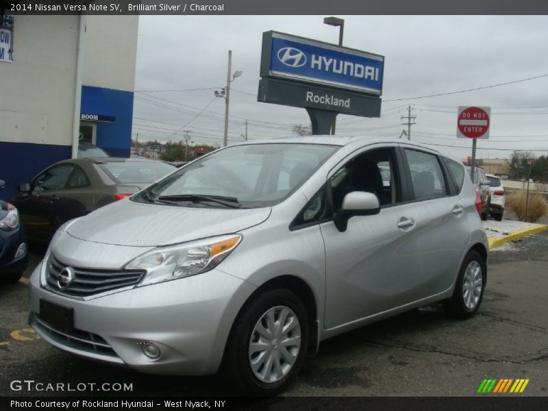 Brilliant Silver / Charcoal 2014 Nissan Versa Note SV