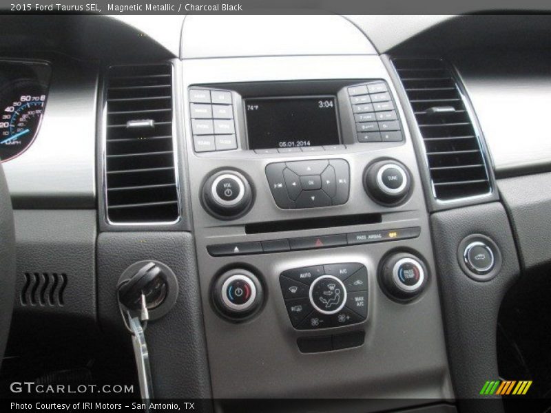 Magnetic Metallic / Charcoal Black 2015 Ford Taurus SEL