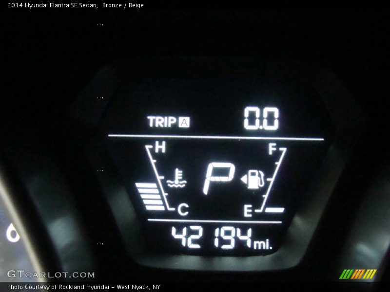 Bronze / Beige 2014 Hyundai Elantra SE Sedan