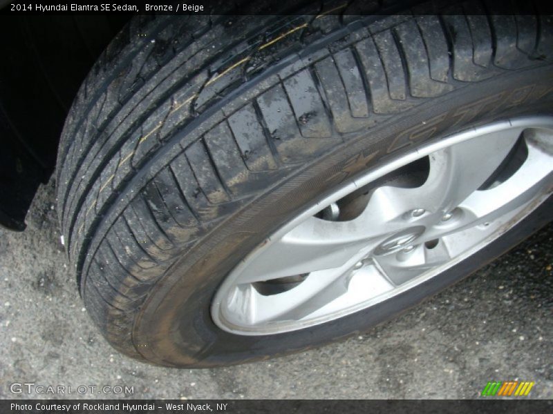 Bronze / Beige 2014 Hyundai Elantra SE Sedan