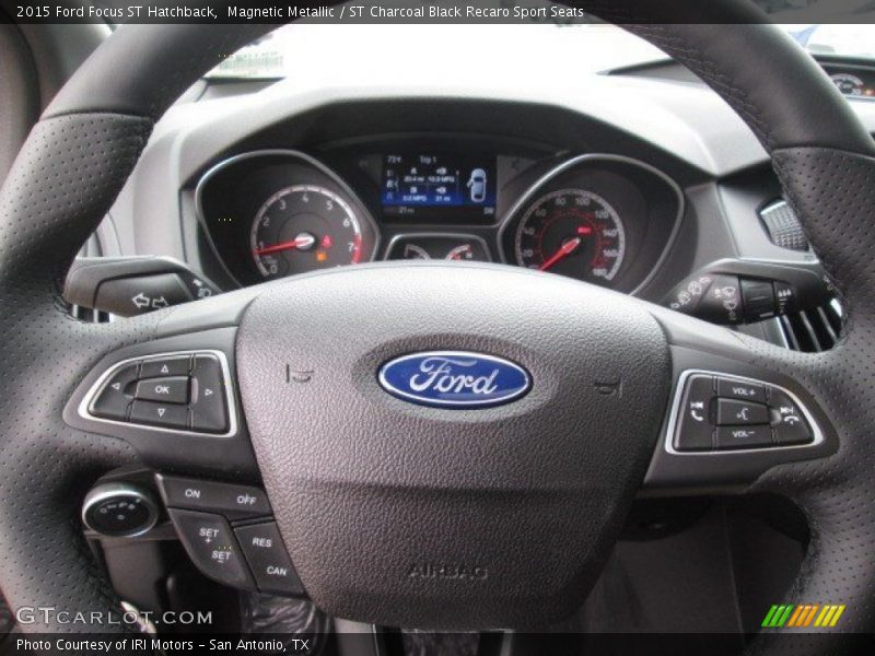 Controls of 2015 Focus ST Hatchback