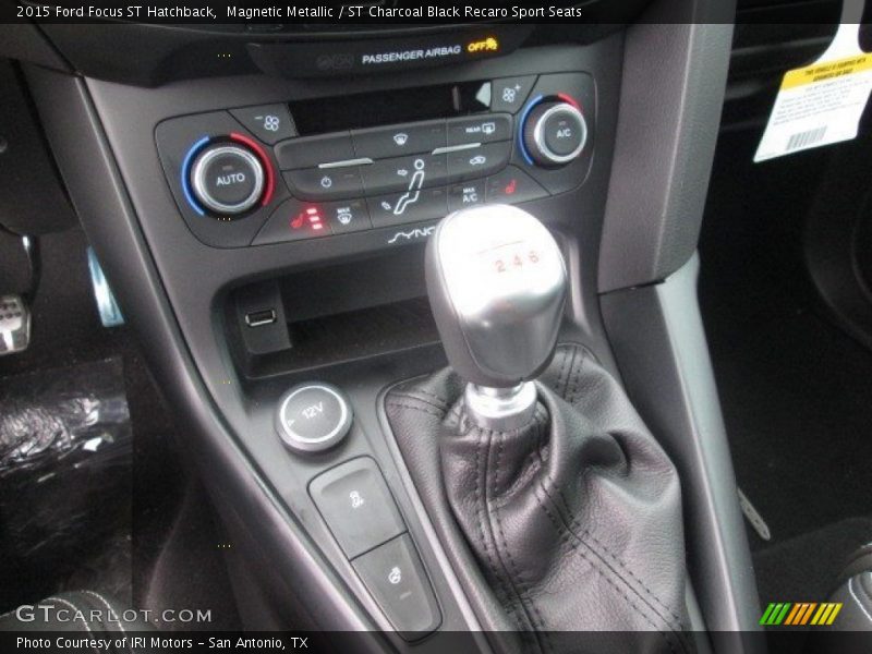  2015 Focus ST Hatchback 6 Speed Manual Shifter