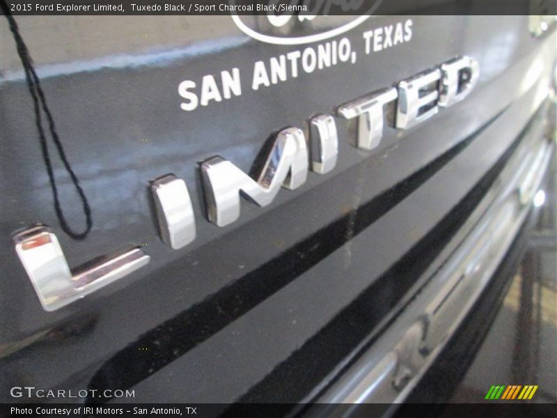 Tuxedo Black / Sport Charcoal Black/Sienna 2015 Ford Explorer Limited