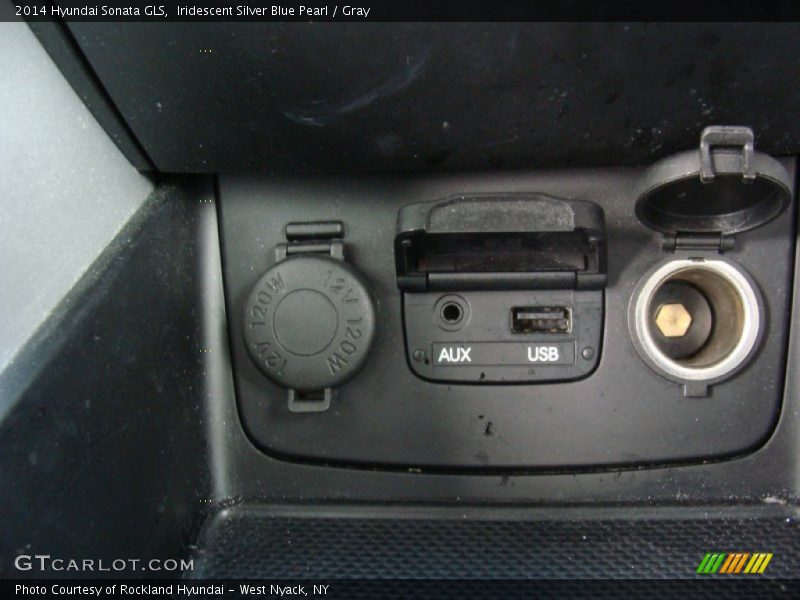 Iridescent Silver Blue Pearl / Gray 2014 Hyundai Sonata GLS