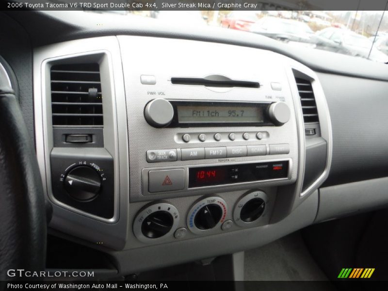 Controls of 2006 Tacoma V6 TRD Sport Double Cab 4x4