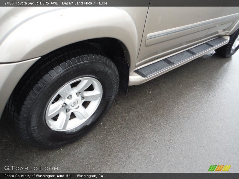 Desert Sand Mica / Taupe 2005 Toyota Sequoia SR5 4WD