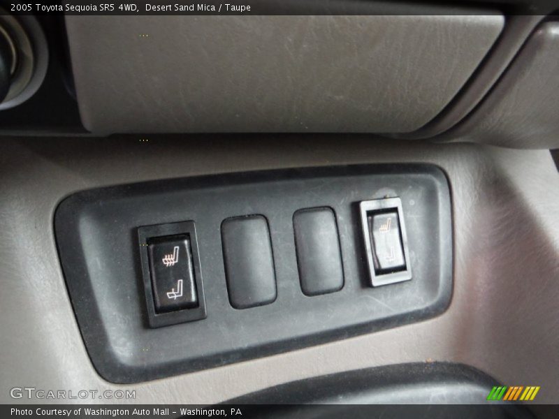 Desert Sand Mica / Taupe 2005 Toyota Sequoia SR5 4WD