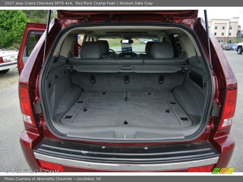  2007 Grand Cherokee SRT8 4x4 Trunk