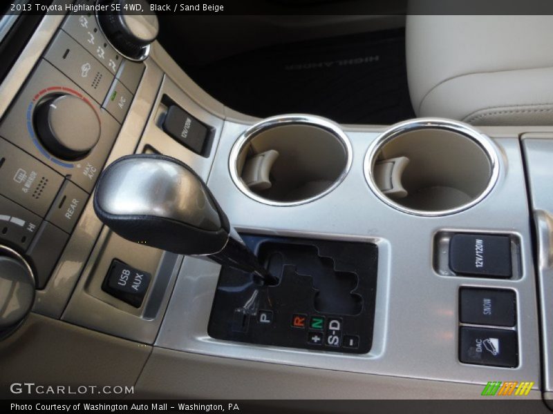Black / Sand Beige 2013 Toyota Highlander SE 4WD