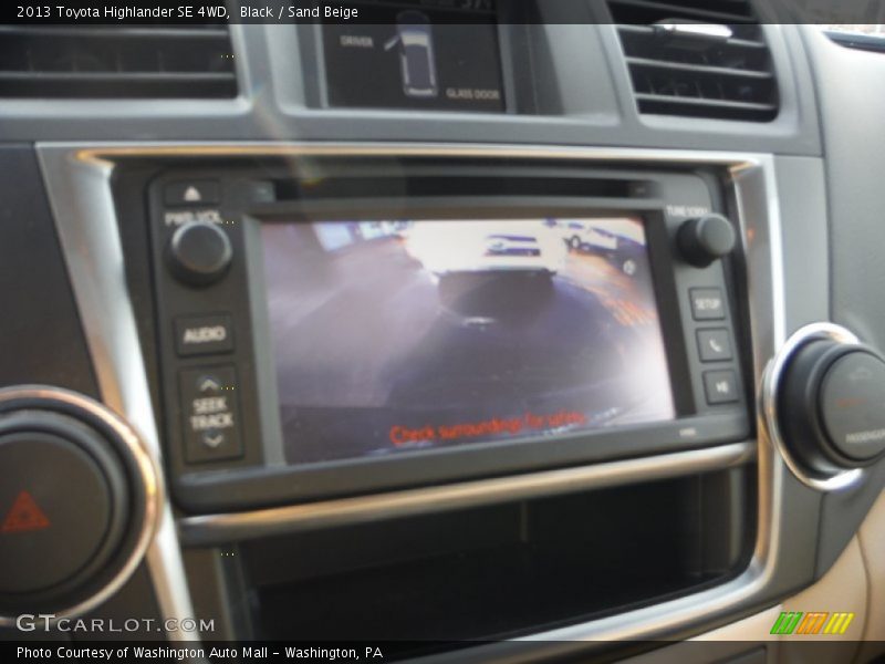 Black / Sand Beige 2013 Toyota Highlander SE 4WD