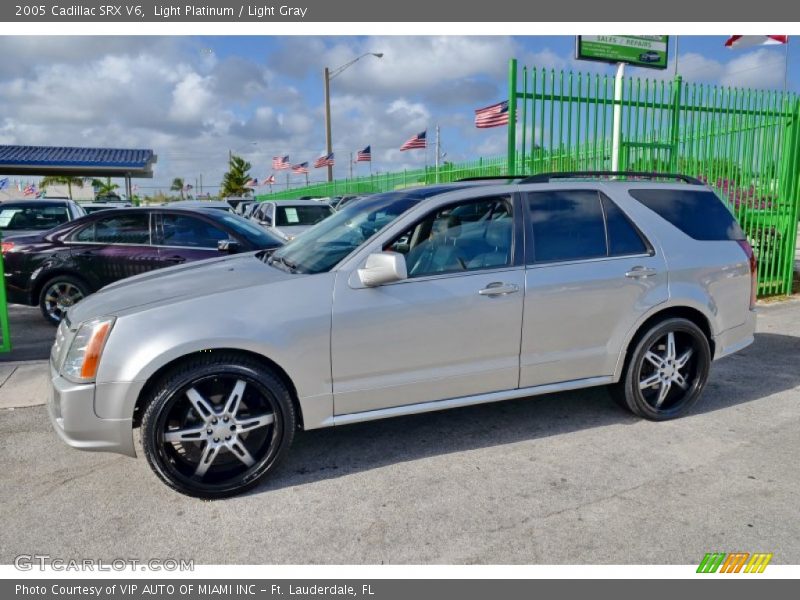 Light Platinum / Light Gray 2005 Cadillac SRX V6