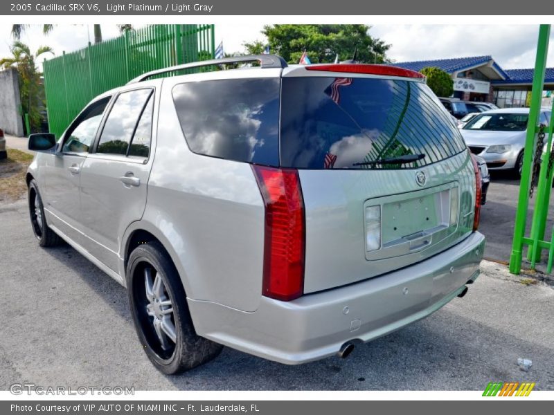 Light Platinum / Light Gray 2005 Cadillac SRX V6