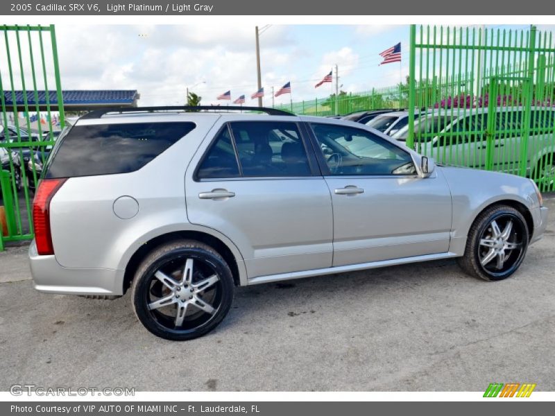 Light Platinum / Light Gray 2005 Cadillac SRX V6