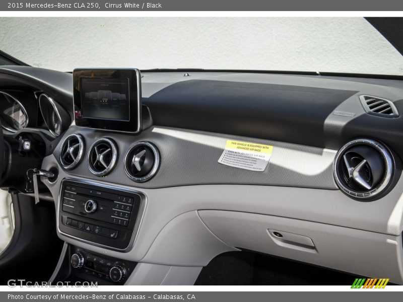 Cirrus White / Black 2015 Mercedes-Benz CLA 250