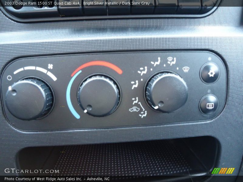 Controls of 2003 Ram 1500 ST Quad Cab 4x4