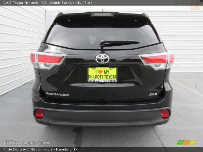 Attitude Black Metallic / Black 2015 Toyota Highlander XLE
