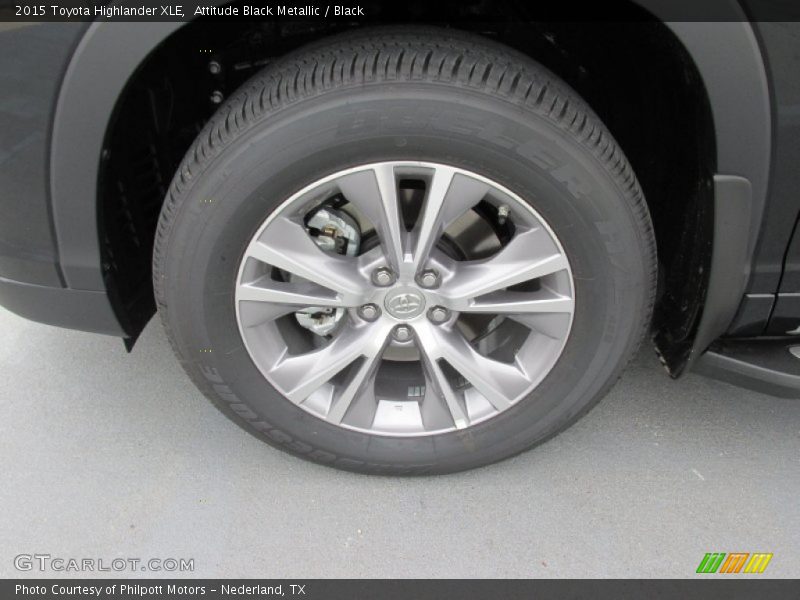 Attitude Black Metallic / Black 2015 Toyota Highlander XLE