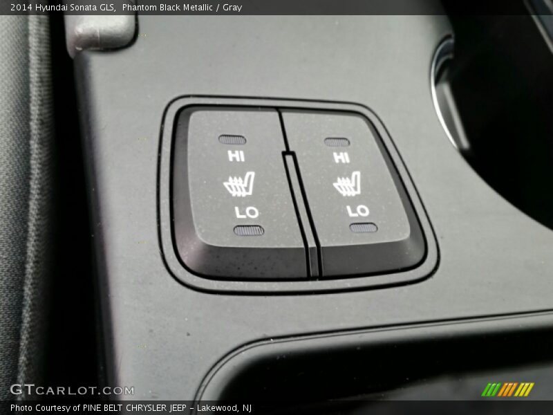 Phantom Black Metallic / Gray 2014 Hyundai Sonata GLS