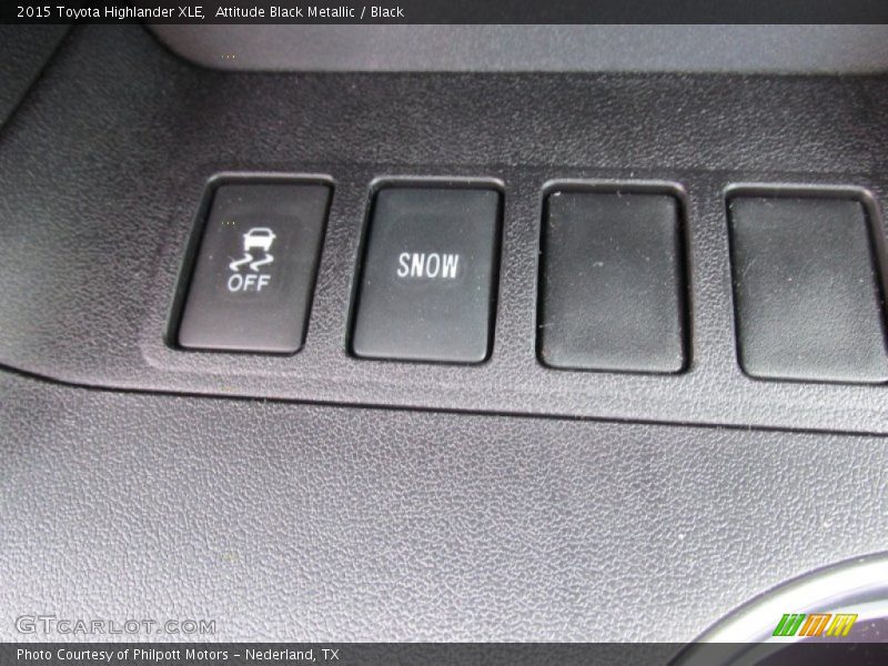 Attitude Black Metallic / Black 2015 Toyota Highlander XLE